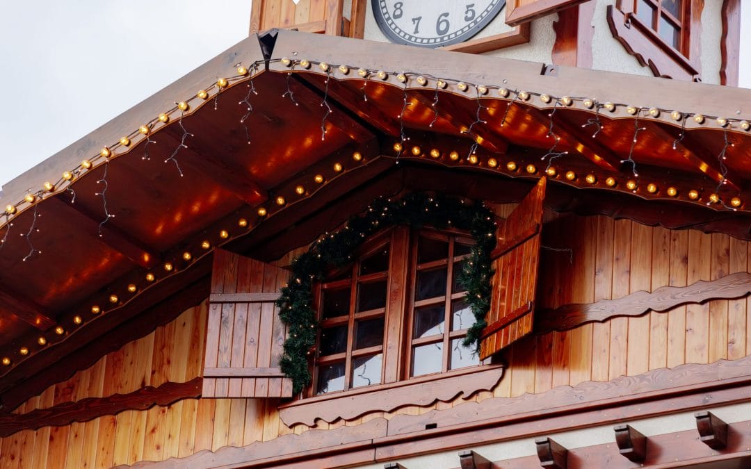 Holiday Hazards: 6 Tips for Safely Installing Holiday Decorations on Your Roof